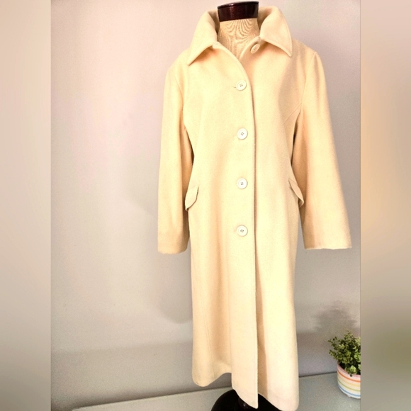 VINTAGE NICOLE Wool And Cashmere  Cream Full Length Women's Coat. Size 10 - Picture 1 of 13